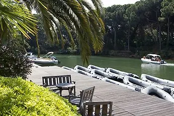 Pierre & Village Club Cannes Hotel